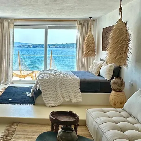 Ξενοδοχείο με διαμερίσματα Casa De Oro Lujo 4*