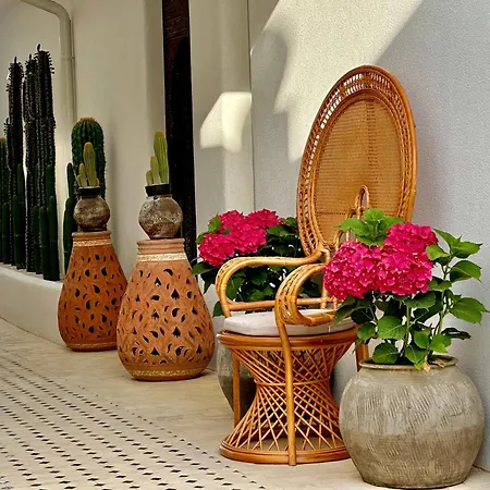Apartahotel Casa De Oro Lujo *