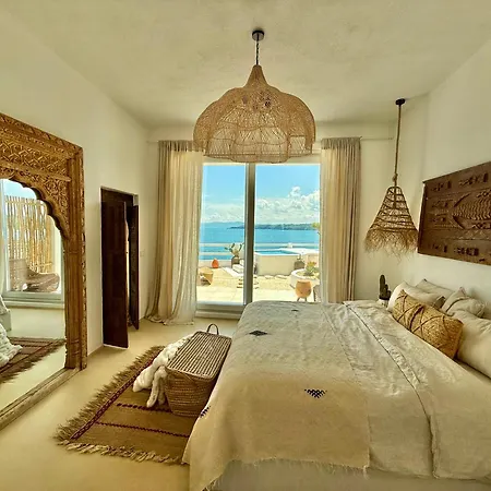 Casa De Oro Lujo Apart-hotel 4*