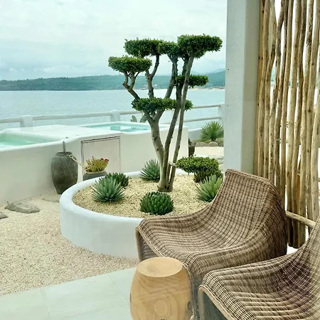Ξενοδοχείο με διαμερίσματα Casa De Oro Lujo 4*
