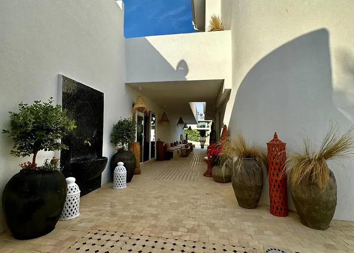 Casa De Oro Lujo Aparthotel