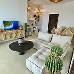 Casa De Oro Lujo شقة فندقية 4*